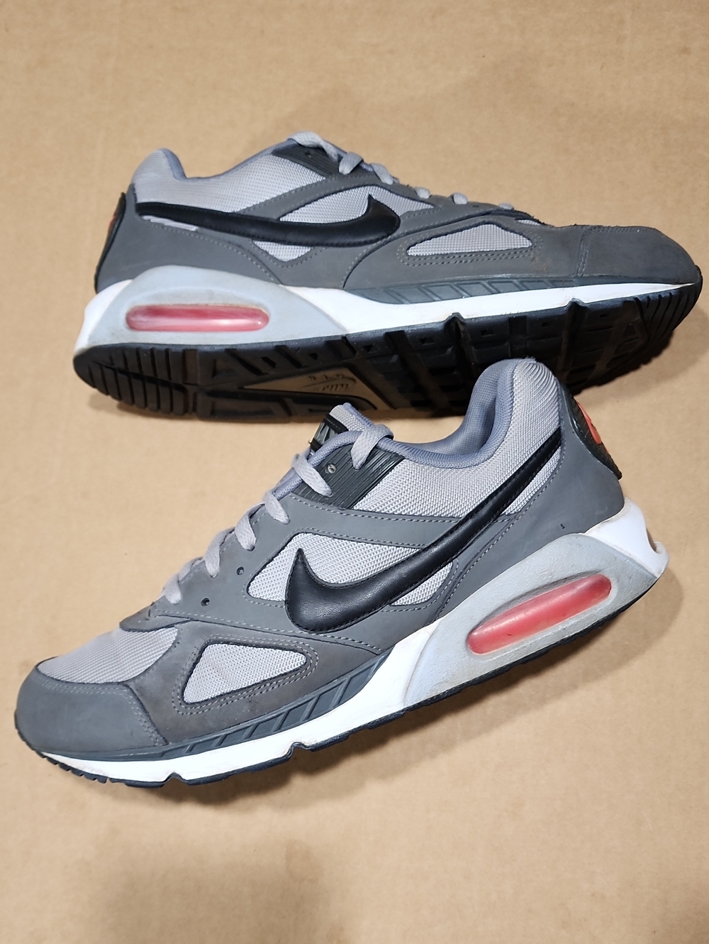 Nike Air Max IVO Shoes Wolf Gray Black Cool Gray 580518-001  Sz 12